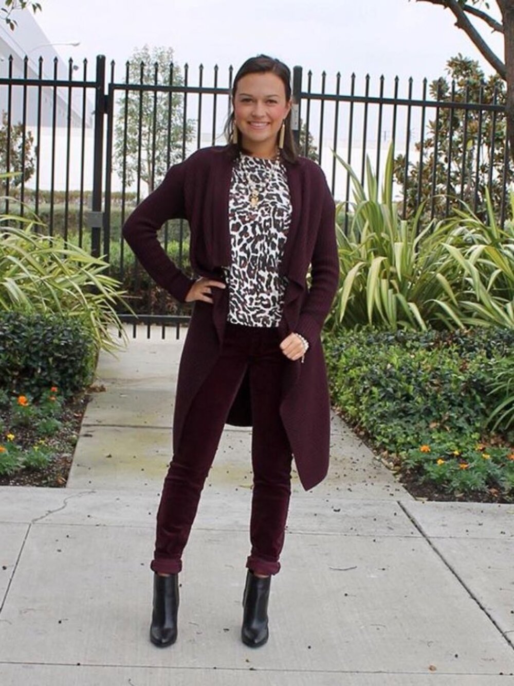 Cabi 3350 Regal Cardigan In Mulberry Small EUC